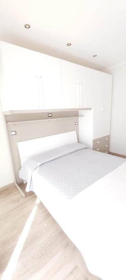 Le Scalette Bed & Breakfast La Maddalena  Eksteriør bilde
