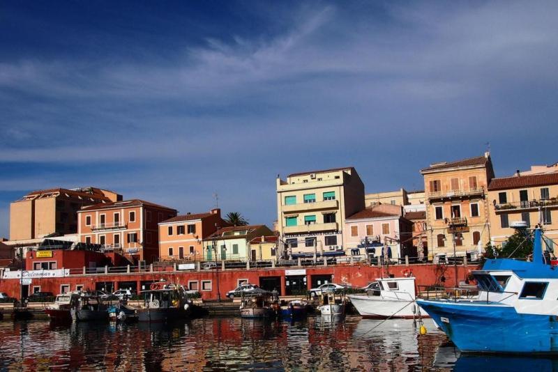 Le Scalette Bed & Breakfast La Maddalena  Eksteriør bilde
